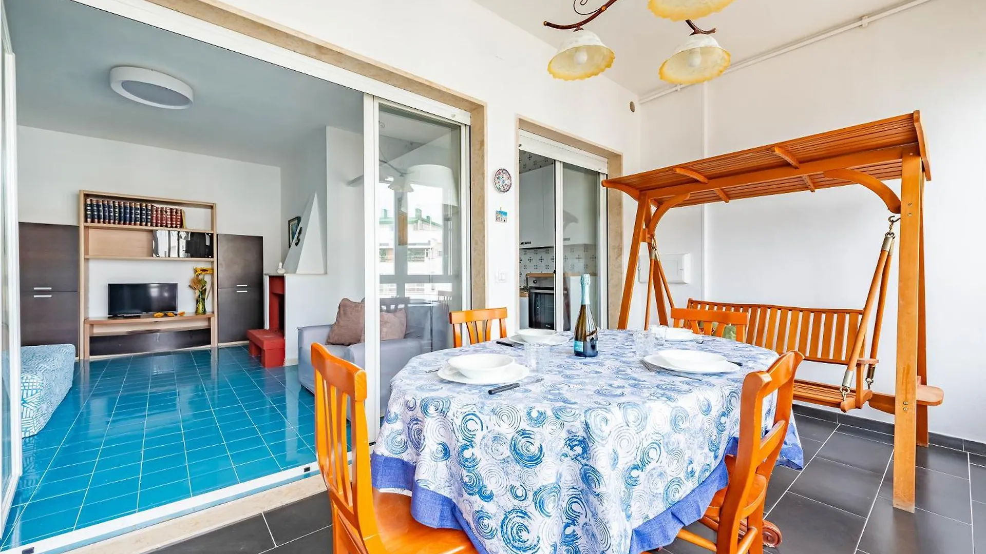 Sea Tower Apartment Bari Sea Front - Happy Rentals