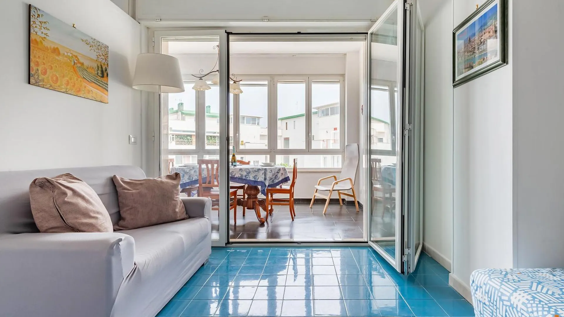 Sea Tower Apartment Bari Sea Front - Happy Rentals